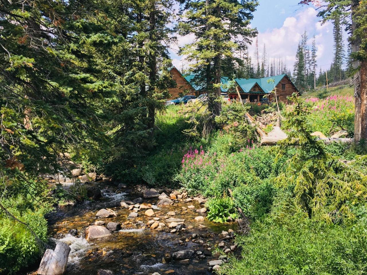 Snowy Mountain Lodge Centennial 외부 사진