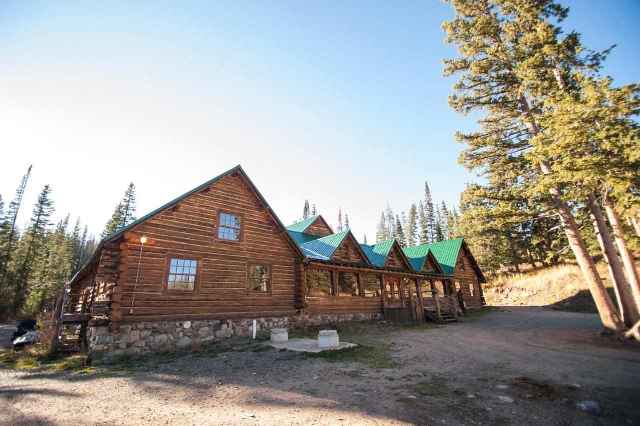 Snowy Mountain Lodge Centennial 외부 사진